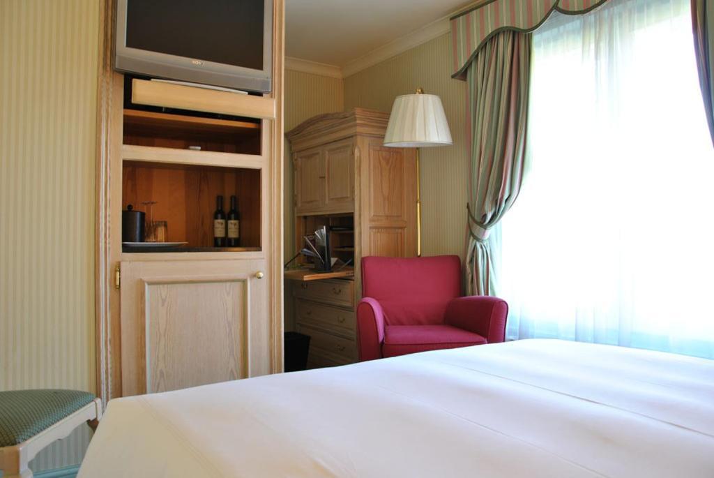 Grand Hotel Du Golf & Palace Crans-Montana Exterior photo