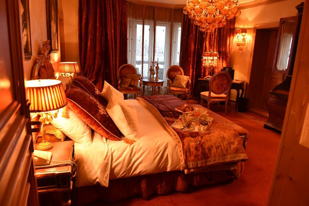 Grand Hotel Du Golf & Palace Crans-Montana Exterior photo