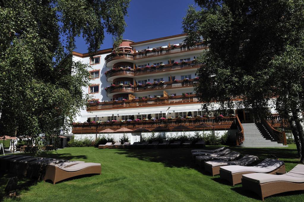 Grand Hotel Du Golf & Palace Crans-Montana Exterior photo