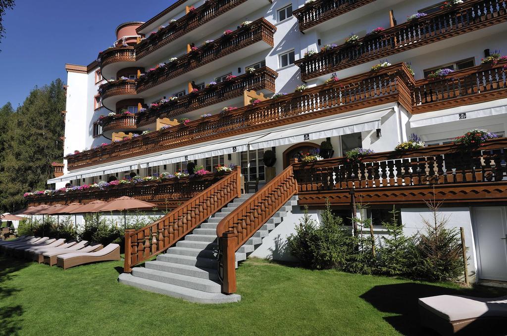 Grand Hotel Du Golf & Palace Crans-Montana Exterior photo