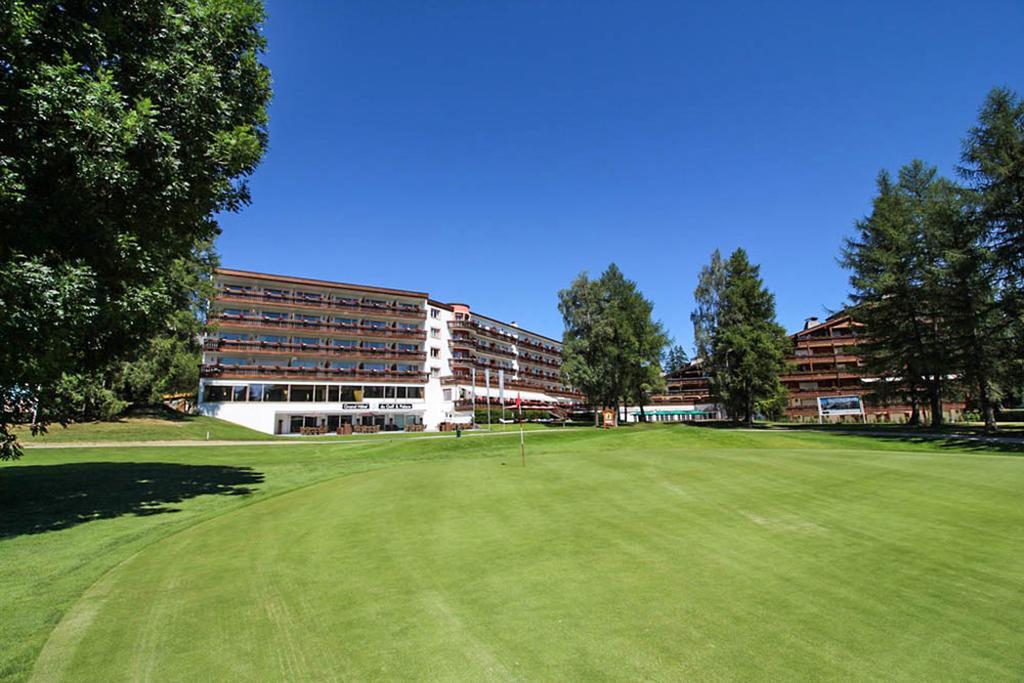 Grand Hotel Du Golf & Palace Crans-Montana Exterior photo